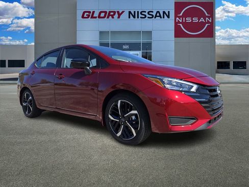 New 2025 Nissan Versa SR w/ Trunk Package image 1