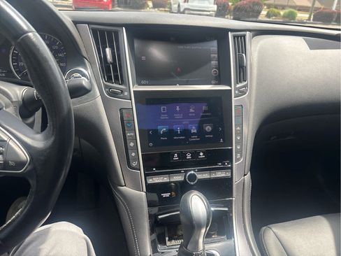 Used 2015 INFINITI Q50 w/ Signature Edition Package image 12