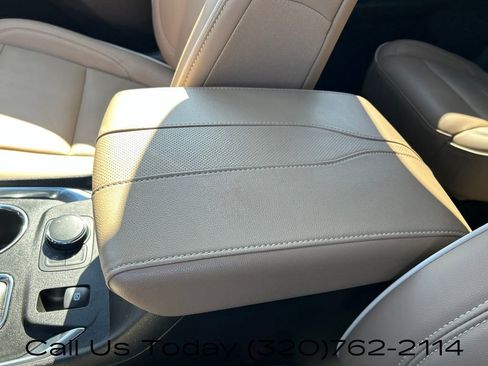 Certified 2023 Chevrolet Traverse Premier AWD/4WD image 28
