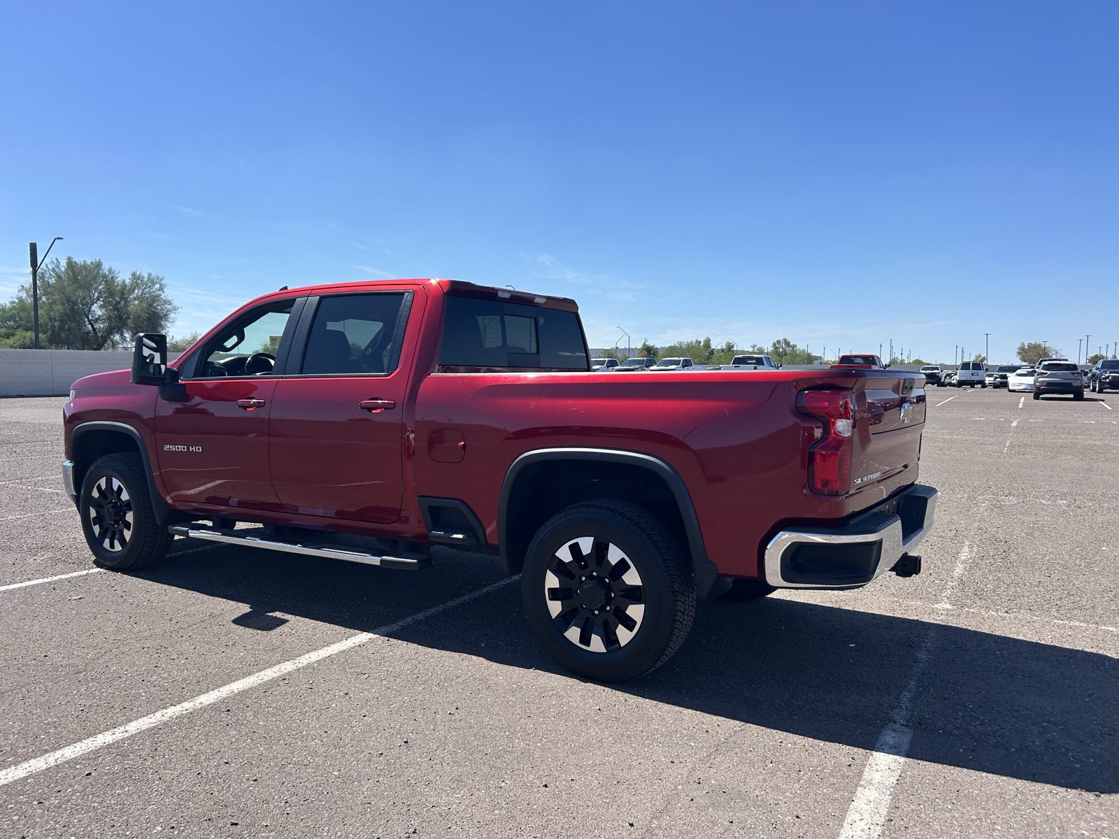 Used 2022 Chevrolet Silverado 2500 LT w/ Convenience Package AWD/4WD image 3