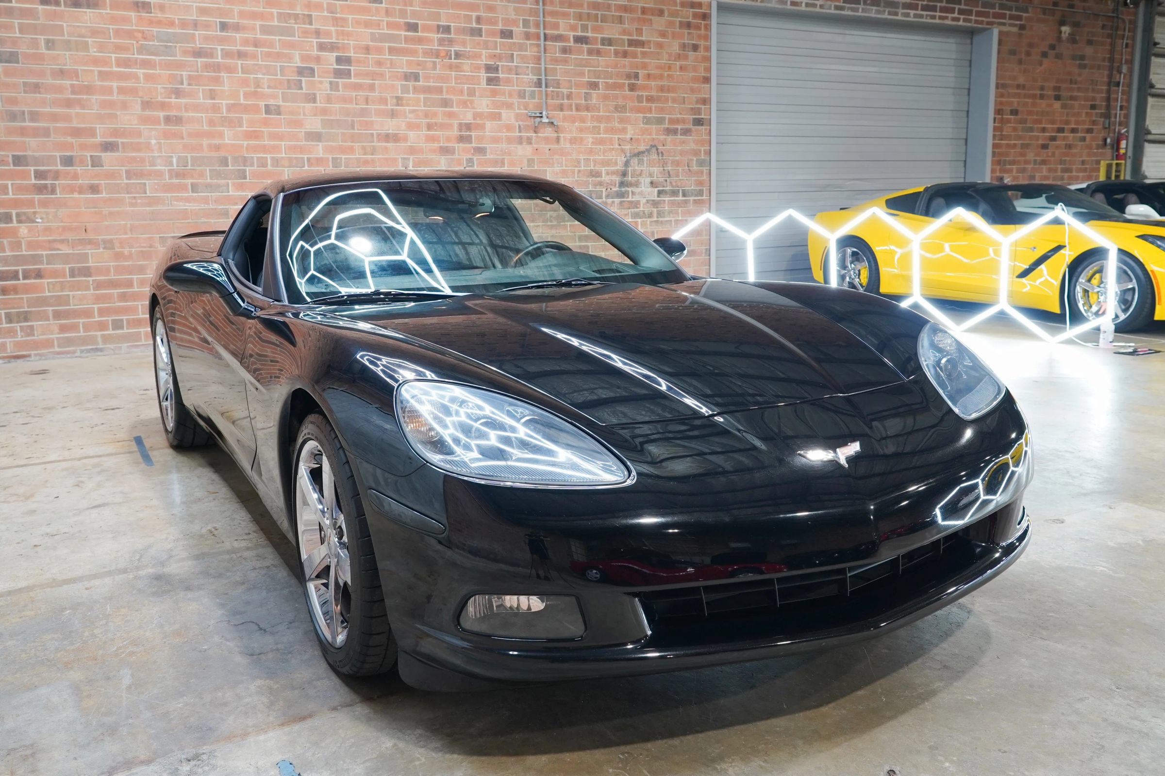 Used 2010 Chevrolet Corvette Coupe w/ Preferred Equipment Group RWD image 4