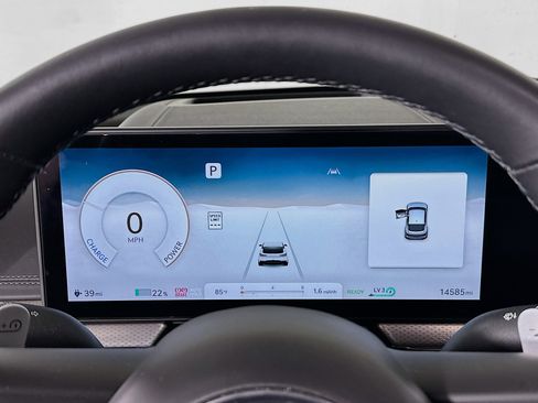 Used 2023 Genesis GV60 Performance image 19