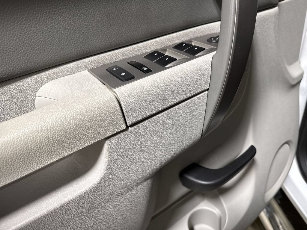 Used 2013 Chevrolet Silverado 2500 W/T AWD/4WD image 19