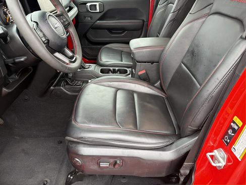 Used 2024 Jeep Wrangler Unlimited Rubicon image 10