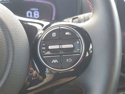 Used 2025 Kia Soul GT-Line image 13