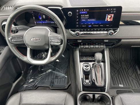 Used 2023 Chevrolet Colorado Z71 w/ Z71 Convenience Package 2 image 2