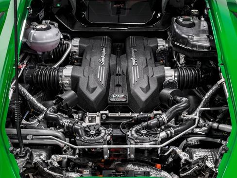 Used 2024 Lamborghini Revuelto image 53