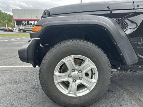 Used 2022 Jeep Wrangler Sport AWD/4WD image 20