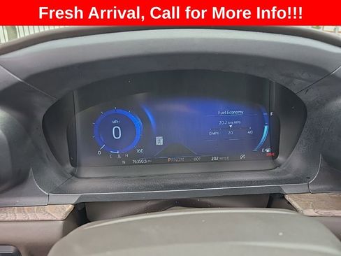 Used 2020 Ford Explorer Platinum w/ Premium Technology Package AWD/4WD image 3