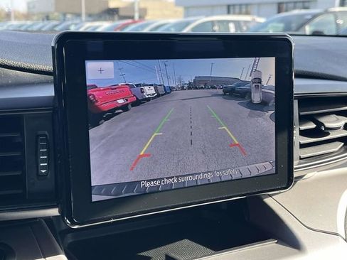 Used 2022 Ford Explorer XLT AWD/4WD image 31