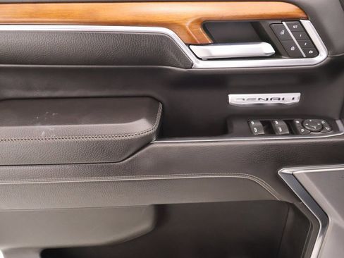 Used 2022 GMC Sierra 1500 Denali image 16