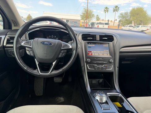 Used 2019 Ford Fusion SE w/ Equipment Group 151A image 20