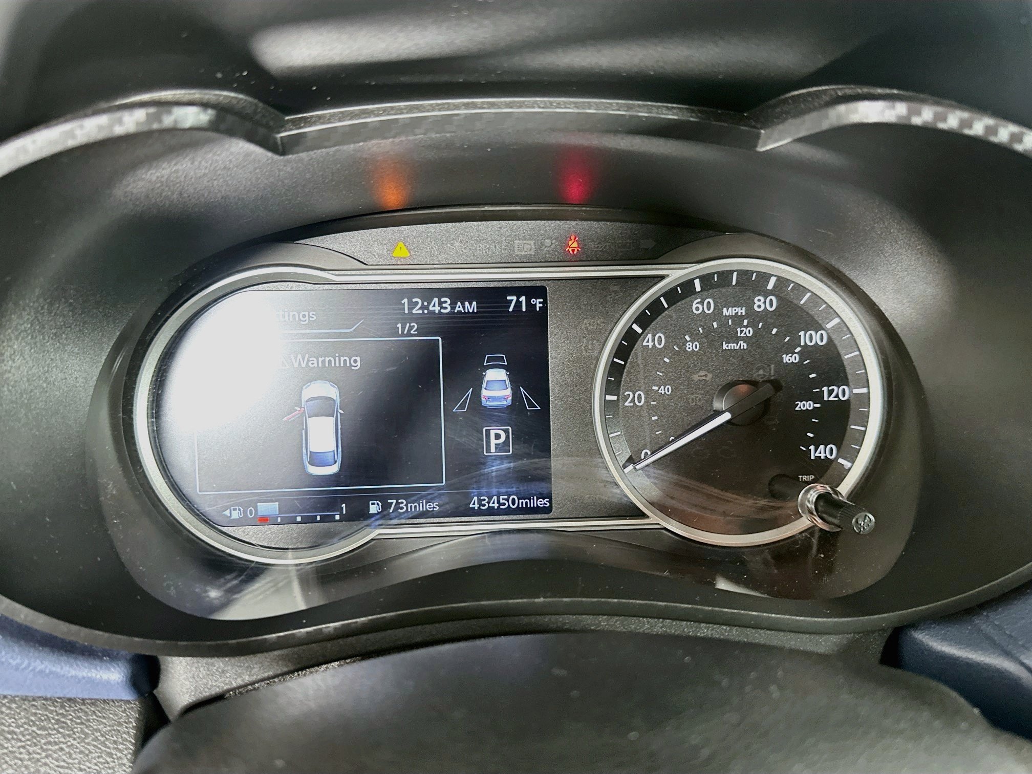 Used 2025 Nissan Versa SV FWD image 19