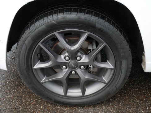 Used 2020 Jeep Grand Cherokee High Altitude AWD/4WD image 15