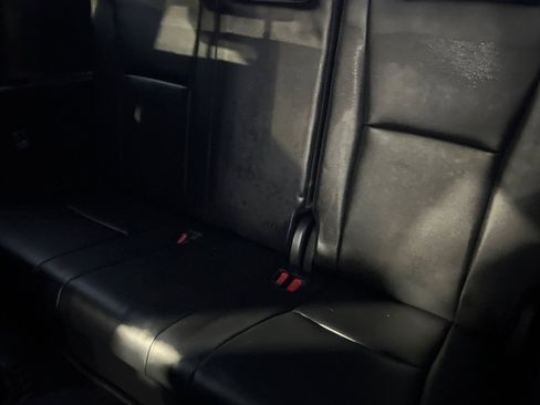 Used 2024 Toyota Highlander XLE image 12