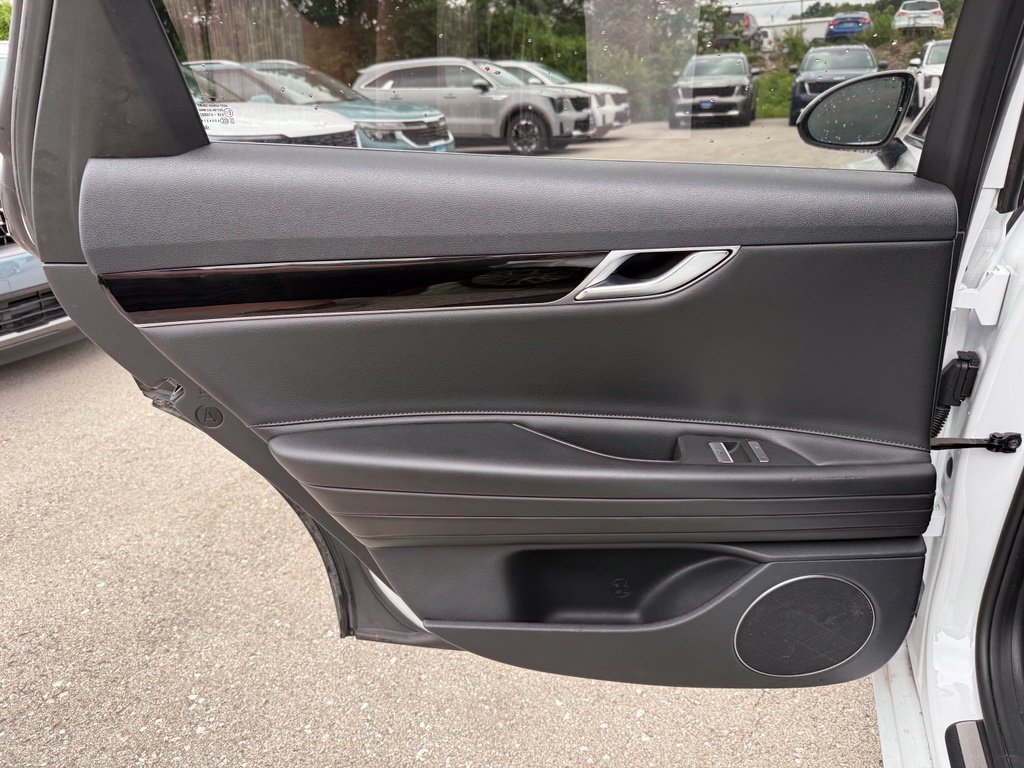 Used 2021 Genesis G80 2.5T AWD/4WD image 9