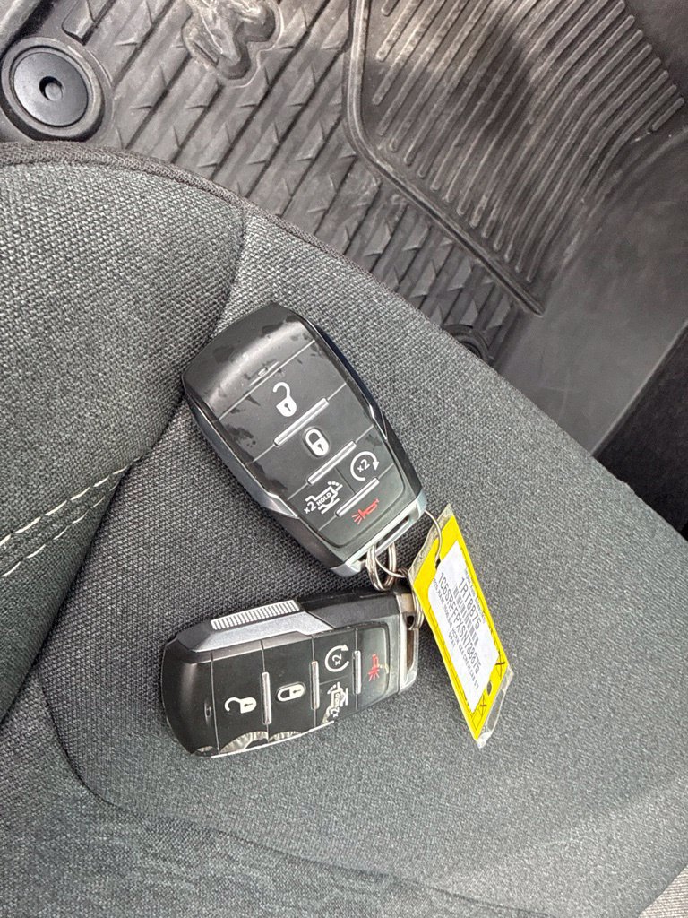 Used 2025 RAM 1500 Big Horn AWD/4WD image 32