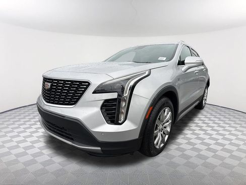 Used 2022 Cadillac XT4 Premium Luxury w/ Safety Alert Package FWD image 1