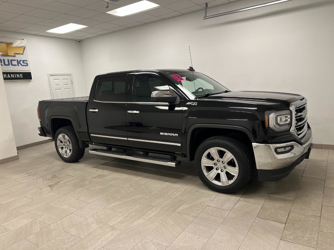 Used 2018 GMC Sierra 1500 SLT AWD/4WD image 6