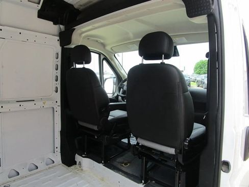 Used 2026 RAM ProMaster 2500 w/ Convenience Group FWD image 16