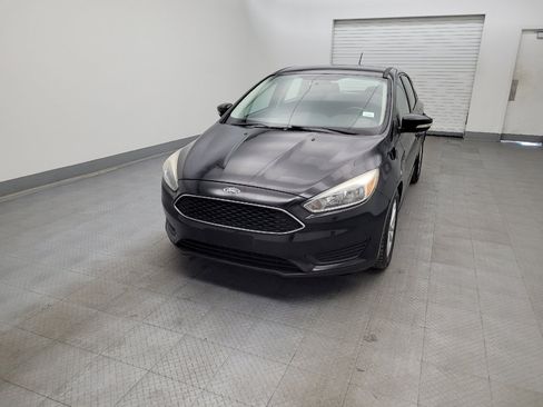 Used 2017 Ford Focus SE w/ Cold Weather Package image 15