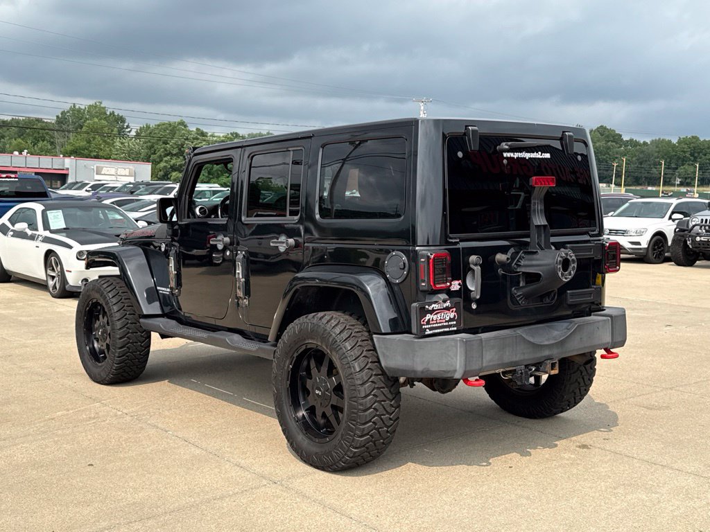 Used 2014 Jeep Wrangler Unlimited Rubicon w/ Connectivity Group AWD/4WD image 4