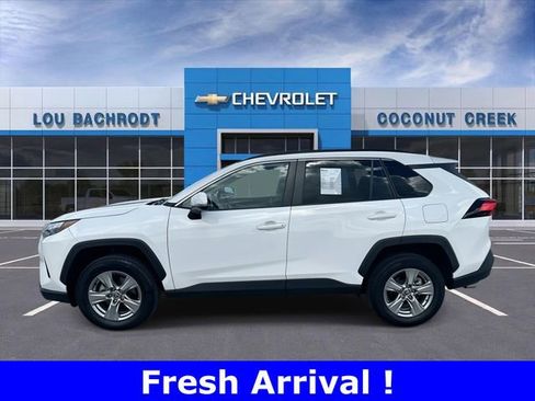 Used 2023 Toyota RAV4 XLE image 5