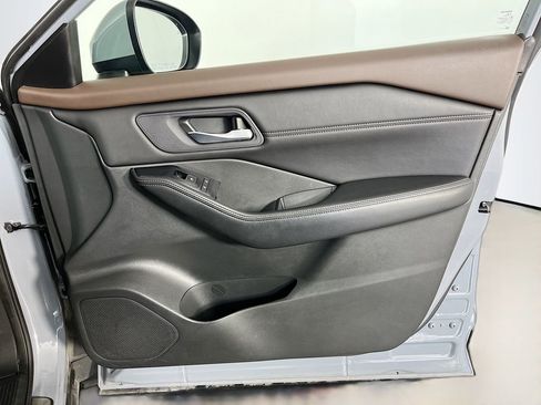 Used 2023 Nissan Rogue SL w/ SL Premium Package FWD image 36