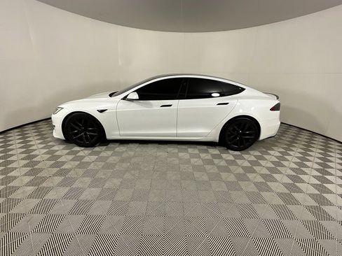 Used 2021 Tesla Model S Plaid image 2