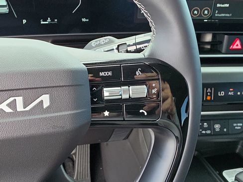 New 2027 Kia Carnival SX Prestige FWD image 31