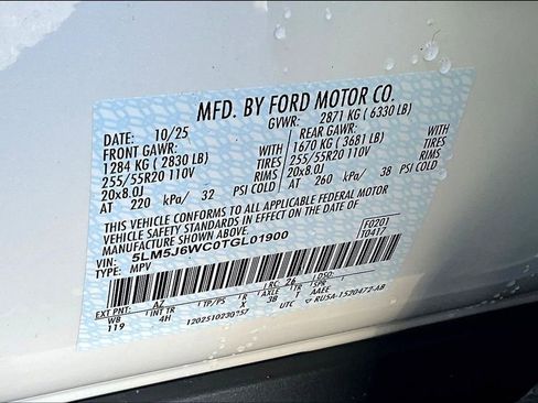 New 2026 Lincoln Aviator 2WD image 13