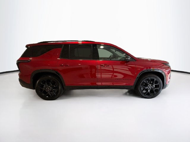 Used 2025 Chevrolet Traverse RS AWD/4WD image 8