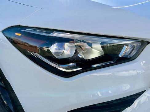 Used 2020 Mercedes-Benz CLA 250 image 8