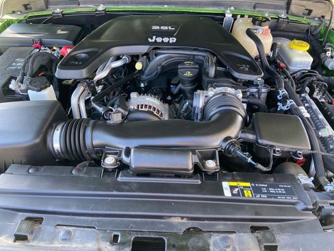 Used 2018 Jeep Wrangler Sport image 15