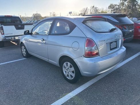 Used 2010 Hyundai Accent GS w/ Premium Pkg 3 image 2