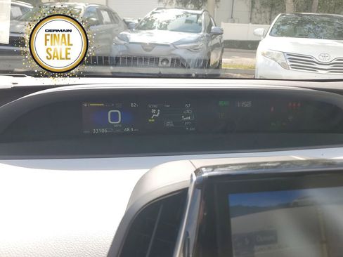 Certified 2022 Toyota Prius Limited image 21