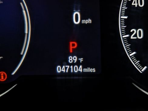 Used 2021 Honda Accord Sport image 2