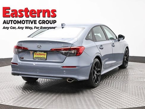 Used 2023 Honda Civic Sport image 5