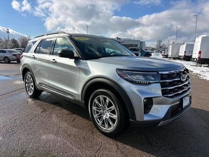 Used 2025 Ford Explorer Active w/ Active Comfort Package