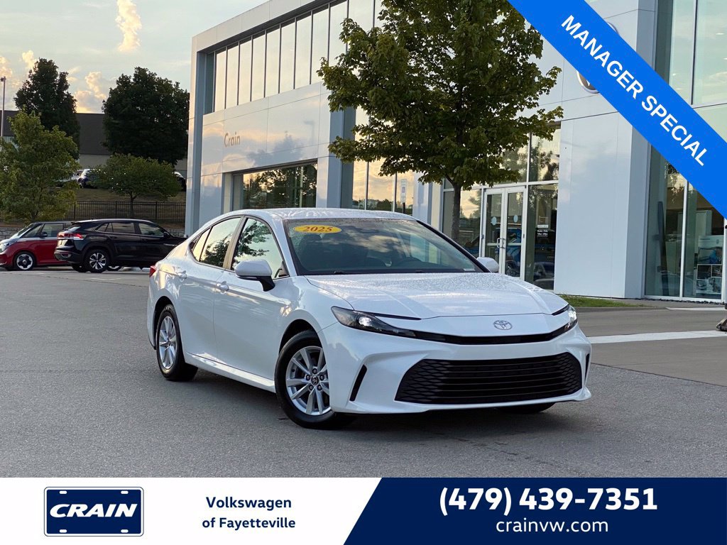 Used 2025 Toyota Camry LE FWD image 1