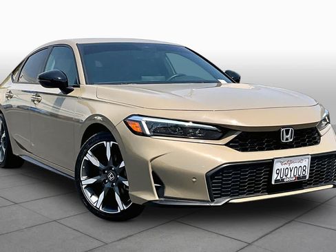 Used 2025 Honda Civic Sport Touring image 2