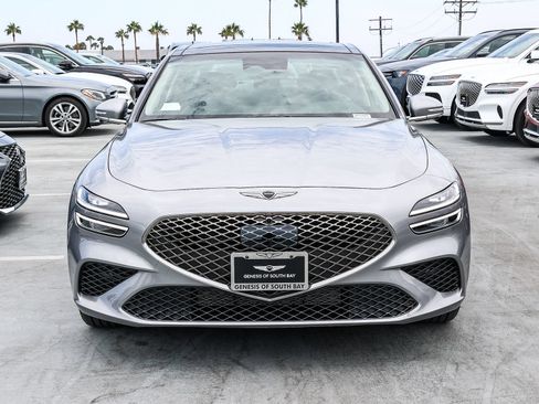 Used 2026 Genesis G70 2.5T Prestige RWD image 2