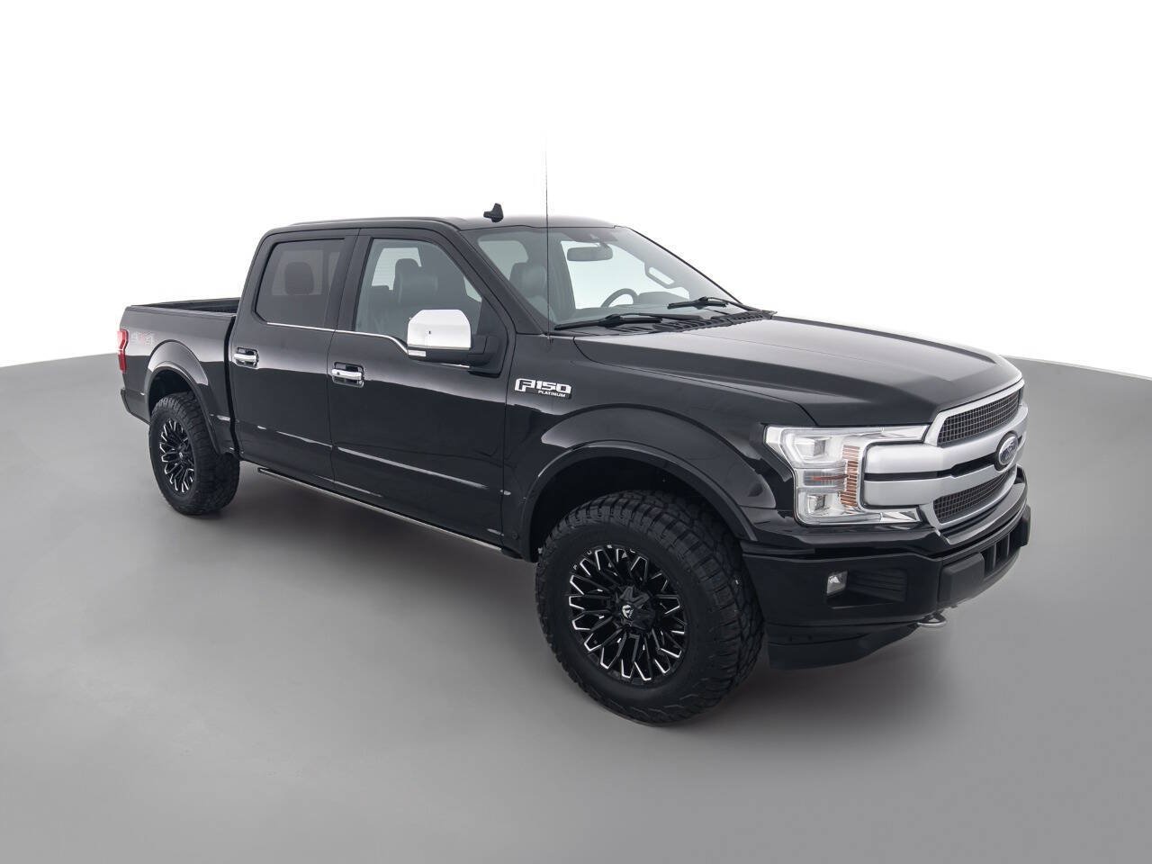 Used 2018 Ford F150 Platinum w/ Equipment Group 701A Luxury AWD/4WD image 3