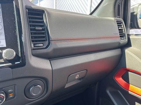 Used 2023 Nissan Frontier PRO-4X w/ Technology Package image 48