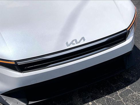 Used 2025 Kia K4 FWD image 30