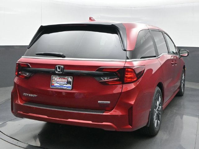 New 2026 Honda Odyssey Touring image 5