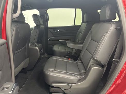 Used 2026 Chevrolet Traverse LT AWD/4WD image 25