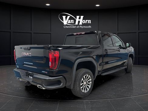Used 2023 GMC Sierra 1500 AT4 w/ AT4 Premium Package AWD/4WD image 8