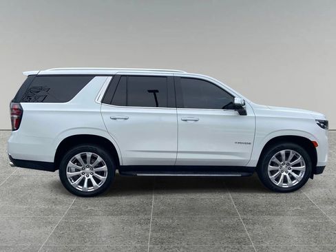 Used 2021 Chevrolet Tahoe Premier w/ Premium Package AWD/4WD image 6