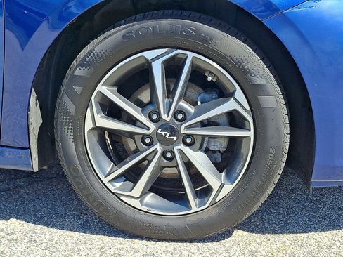 Used 2023 Kia Forte LXS FWD image 8
